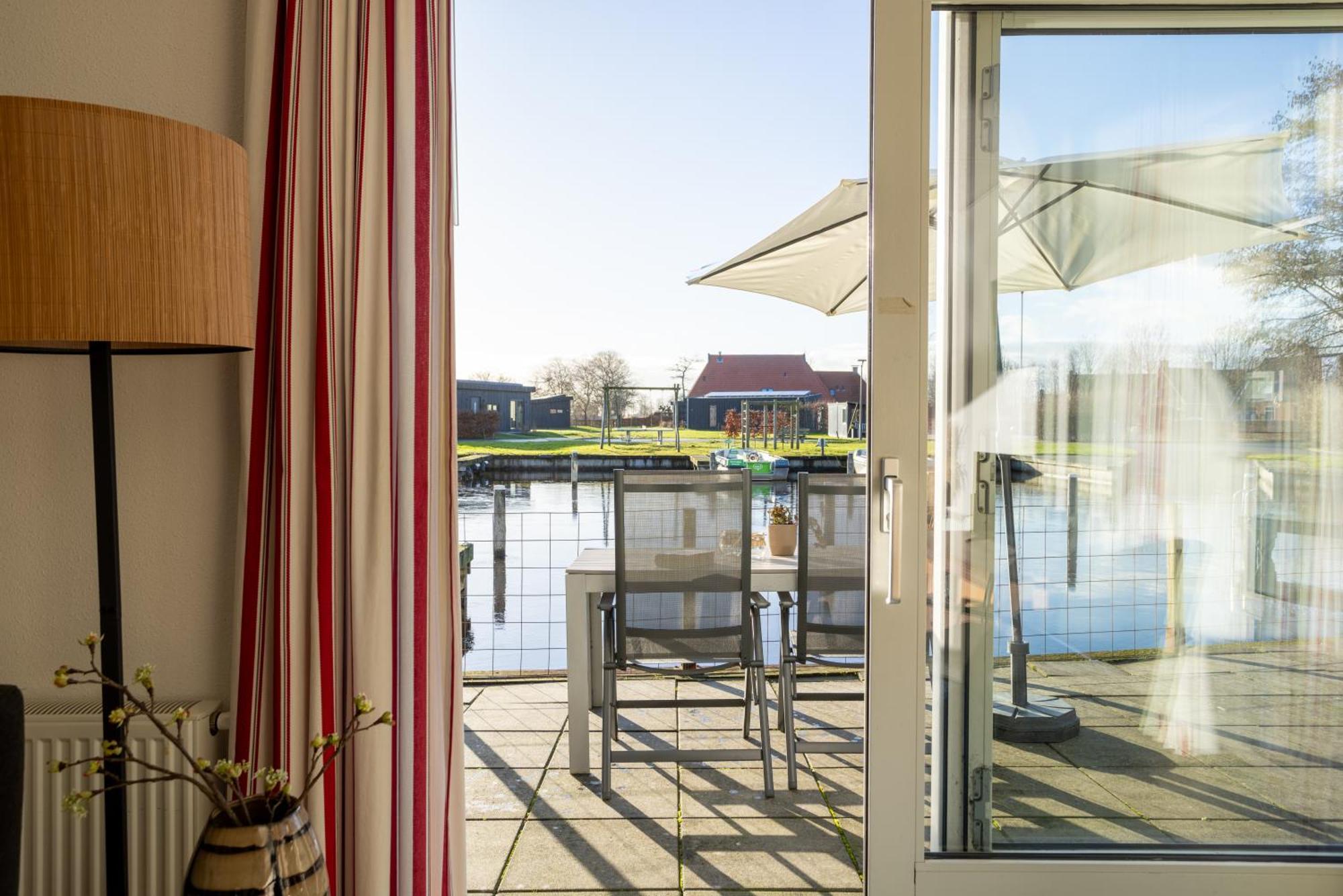 Waterpark Oan 'E Poel Bij Sneekermeer Terherne Camera foto